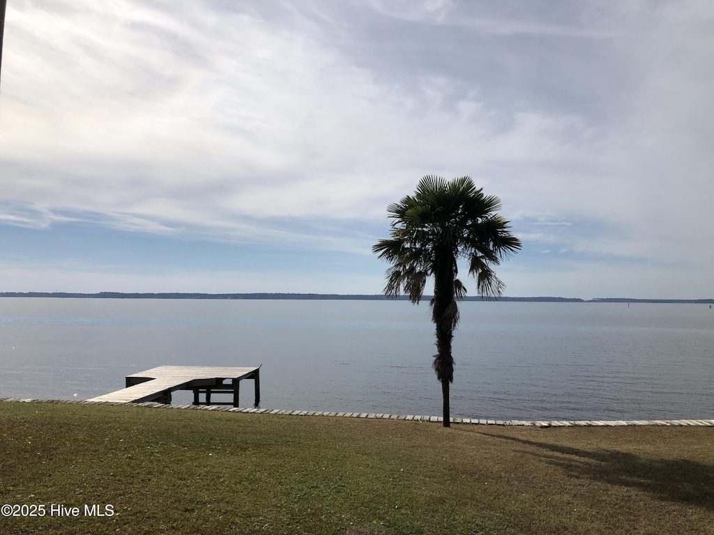 299 Phillips Dr, Minnesott Beach, NC 28510