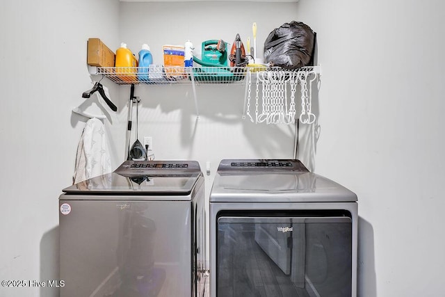2610 Longleaf Pine Cir, Leland, NC 28451 - laundry room featuring washing machine and clothes dryer