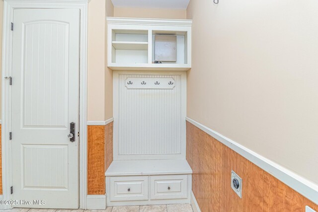 view of mudroom
