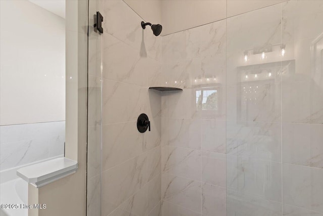 2190 Heartland Rd, Battleboro, NC 27809 - bathroom featuring a tile shower