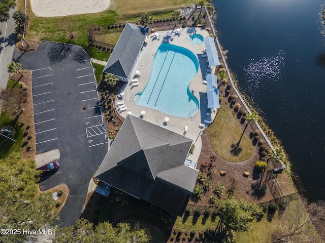 308 Crooked Gulley Cir, Sunset Beach, NC 28468 - aerial view of a pool and a large body of water