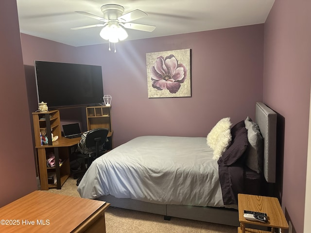 bedroom featuring carpet and ceiling fan