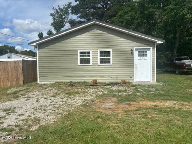 5106 Hodge St, Fayetteville, NC 28303 - view of rear view of house