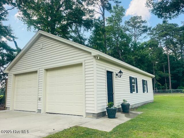 2008 Hardee Rd, Kinston, NC 28504 - view of detached garage