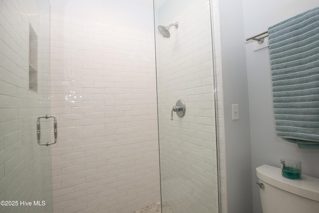 7 Saddle Pl, Pinehurst, NC 28374 - full bathroom with a stall shower and toilet