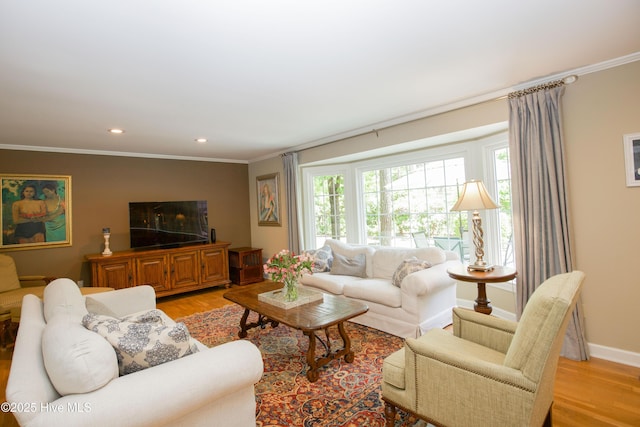 7 Saddle Pl, Pinehurst, NC 28374 - living room with light wood-style floors, crown molding, and recessed lighting