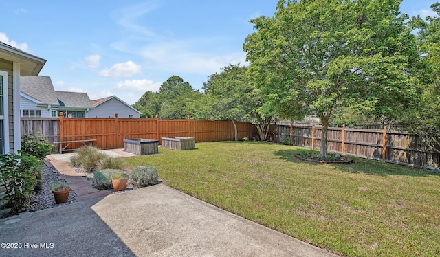 416 Point View Ct, Wilmington, NC 28411 - view of yard featuring a patio