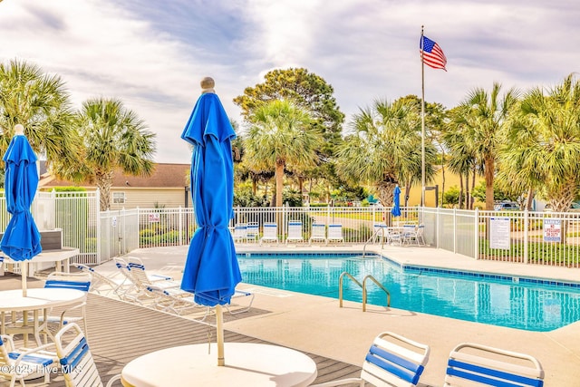 562 Anchor Way, Kure Beach, NC 28449 - community pool with a patio