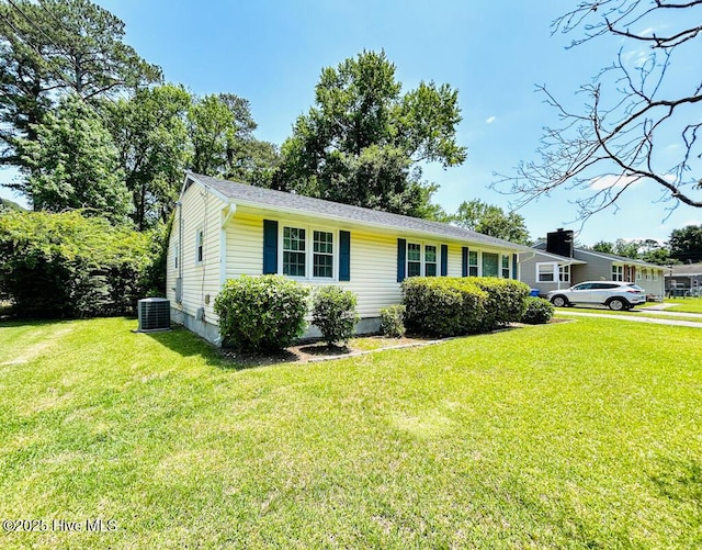 502 Dogwood Ln, Jacksonville, NC 28540 - view of front of house with cooling unit and a front yard