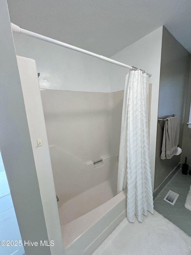 1811 Hermitage Rd NW, Wilson, NC 27896 - bathroom with shower / tub combo with curtain