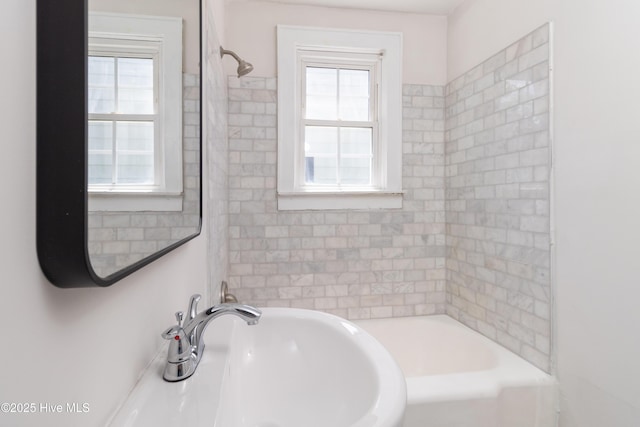 808 Cabarrus St, Edenton, NC 27932 - full bath featuring a sink and a bath
