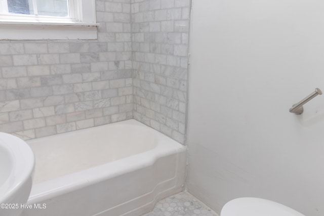 808 Cabarrus St, Edenton, NC 27932 - full bath with a tub to relax in and toilet