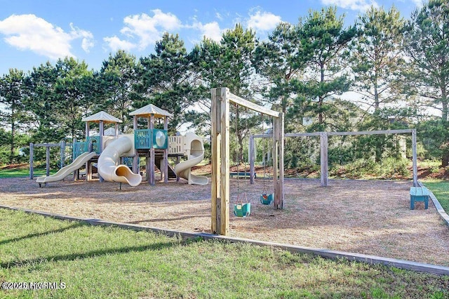 204 N Sea Lily Ct, Hampstead, NC 28443 - view of community play area