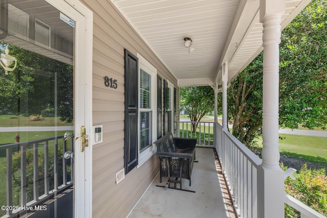815 Gadwell Loop, Jacksonville, NC 28540 - view of covered porch