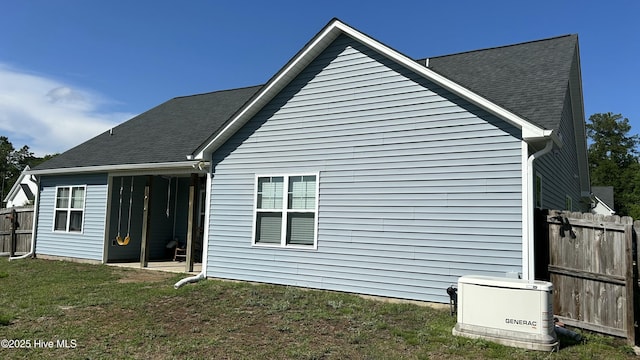 87 Strut Way, Rocky Point, NC 28457 - back of house featuring a shingled roof
