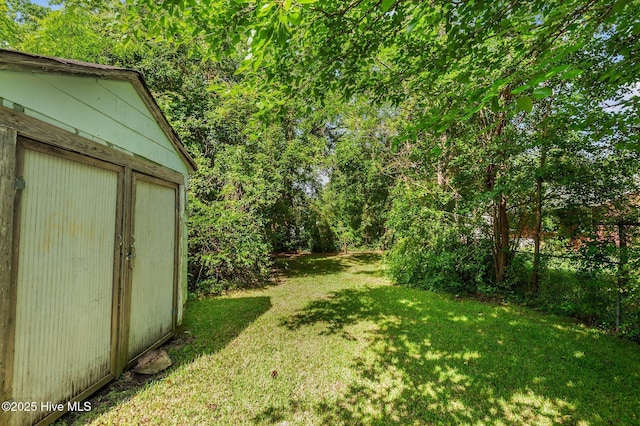 1704 Charlotte Ave, Kinston, NC 28501 - view of grassy yard