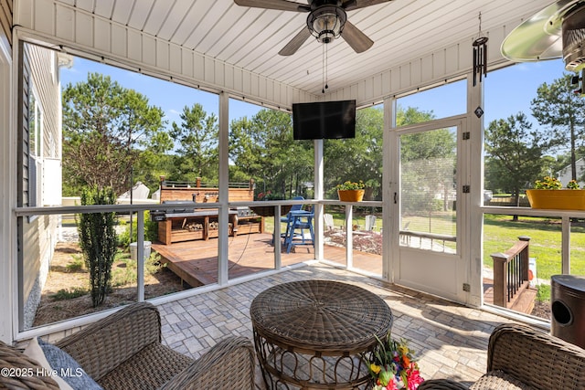 157 Heritage Way, Hampstead, NC 28443 - sunroom with ceiling fan