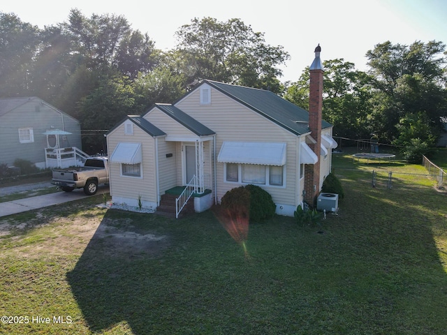 308 Terry St, Hamlet, NC 28345 - view of bungalow