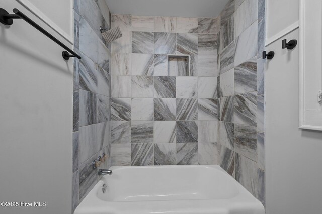 306 Oak Dr, Tarboro, NC 27886 - full bath featuring shower / bath combination