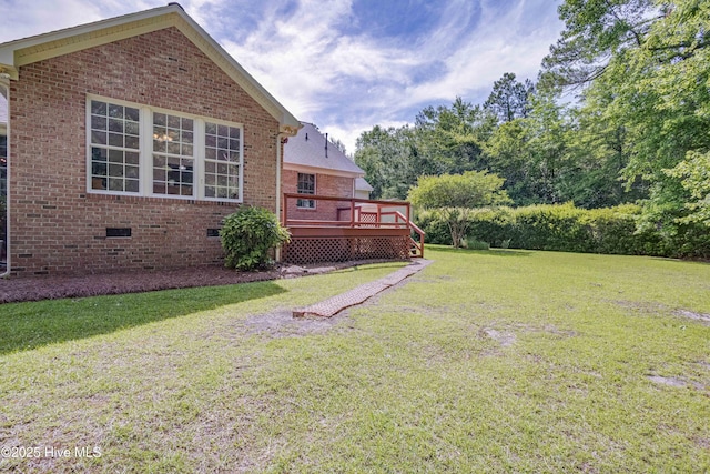 315 Thomas Pl, Washington, NC 27889 - view of green lawn featuring a deck