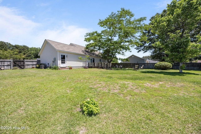 119 Cobblestone Trl, Jacksonville, NC 28546 - view of yard featuring central AC