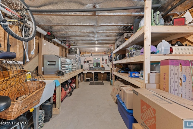 1404 Tosto Cir Apt 5, Oriental, NC 28571 - view of storage room
