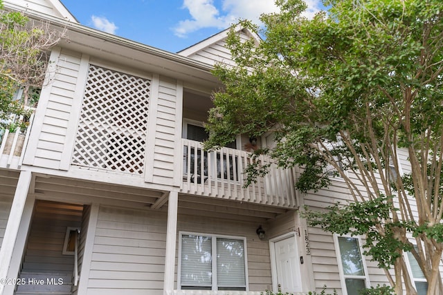 1825 Savannah Ct Unit D3, Wilmington, NC 28403 - view of side of home featuring a balcony