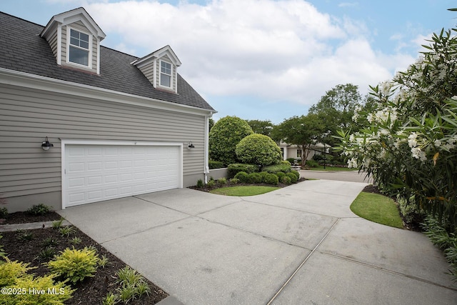 1401 Regatta Dr, Wilmington, NC 28405 - garage with driveway