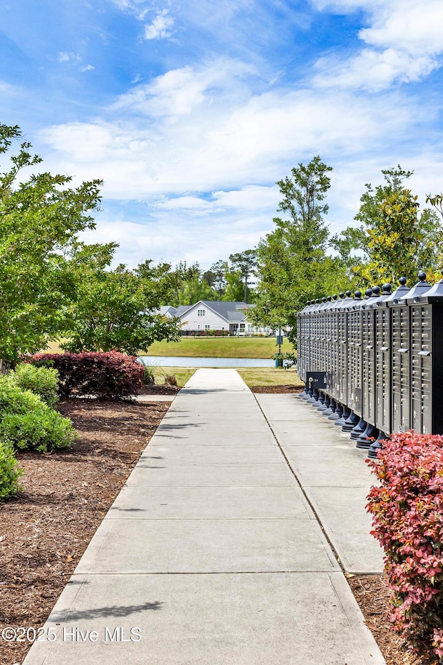 2212 Lakeside Cir, Wilmington, NC 28401 - surrounding community featuring mail area