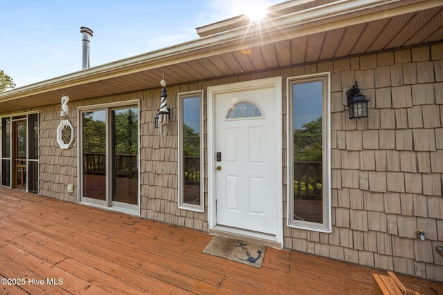 1005 Pirate Cove Cir, Oriental, NC 28571 - view of exterior entry featuring a deck