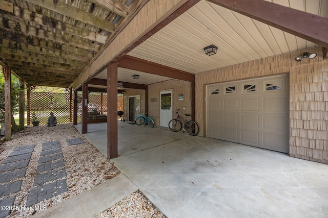 1005 Pirate Cove Cir, Oriental, NC 28571 - view of garage