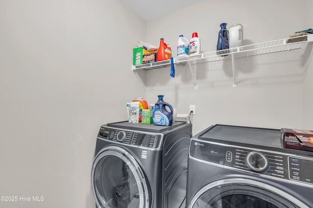 7869 Champlain Dr, Wilmington, NC 28412 - washroom featuring washing machine and clothes dryer