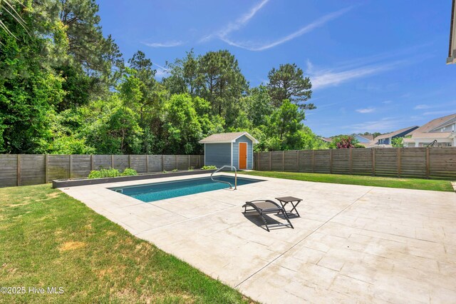 7869 Champlain Dr, Wilmington, NC 28412 - view of swimming pool with a patio area
