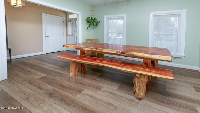 106 Sound Shore Dr, Currituck, NC 27929 - dining room with wood finished floors and baseboards
