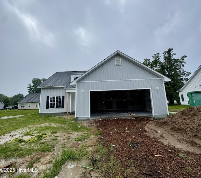 428 Pepperbush Ct, Ayden, NC 28513 - view of front facade with a garage
