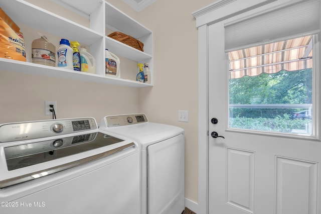 2013 Adams St, Wilmington, NC 28401 - washroom featuring independent washer and dryer