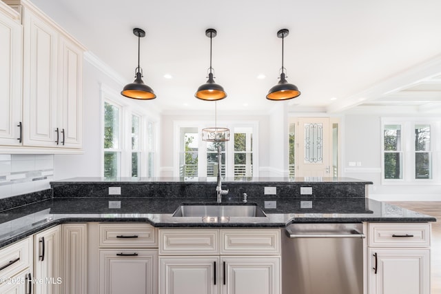 110 Dow Rd N, Carolina Beach, NC 28428 - kitchen featuring dishwasher, a sink, recessed lighting, hanging light fixtures, and ornamental molding