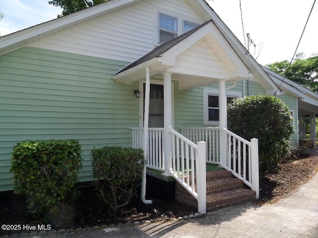 108 Swan Point Rd, Bayboro, NC 28515 - view of bungalow-style house
