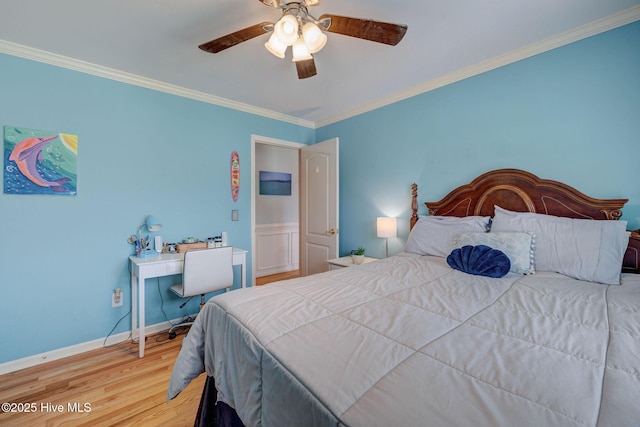 809 Berwyn Rd, Wilmington, NC 28409 - bedroom with light wood-style flooring, crown molding, a ceiling fan, and baseboards