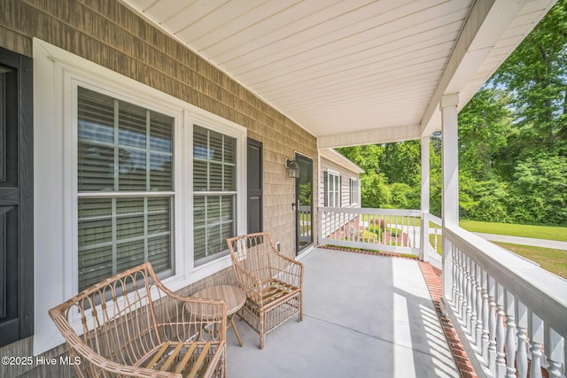 6428 Salem Ridge Dr, Grifton, NC 28530 - view of covered porch