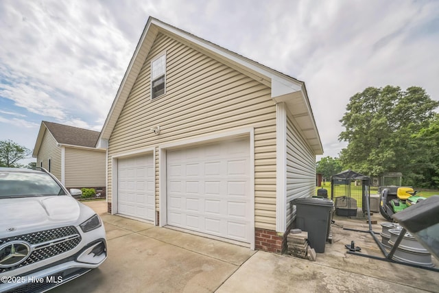 6428 Salem Ridge Dr, Grifton, NC 28530 - garage with concrete driveway