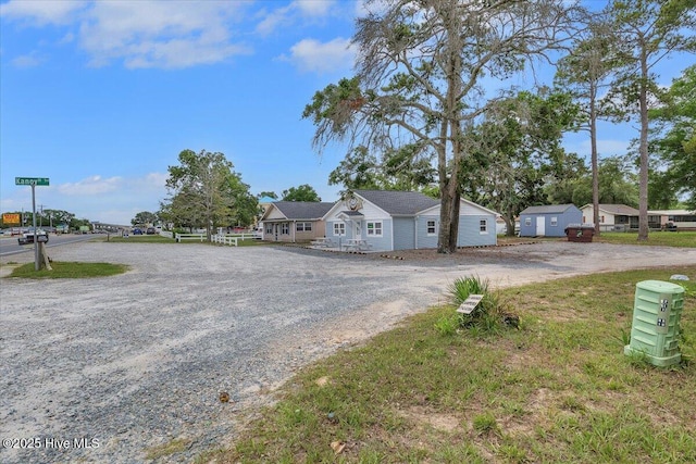 3331 Holden Beach Rd SW, Supply, NC 28462 - single story home featuring dirt driveway