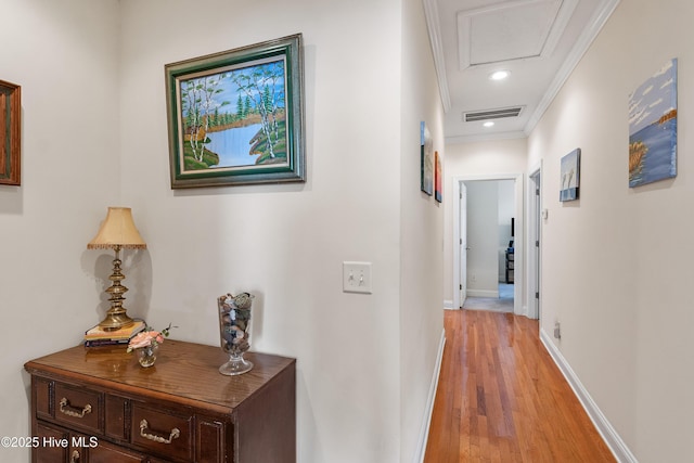 700 S 3rd St, Wilmington, NC 28401 - hall featuring ornamental molding, light wood-style flooring, baseboards, and recessed lighting