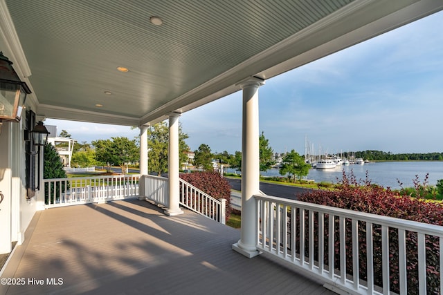588 E Harborside Rd, Oriental, NC 28571 - porch with a water view