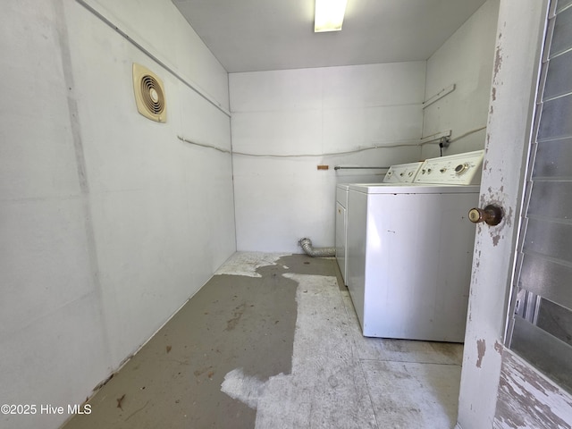 1700 Green Springs Rd, New Bern, NC 28560 - laundry room with separate washer and dryer