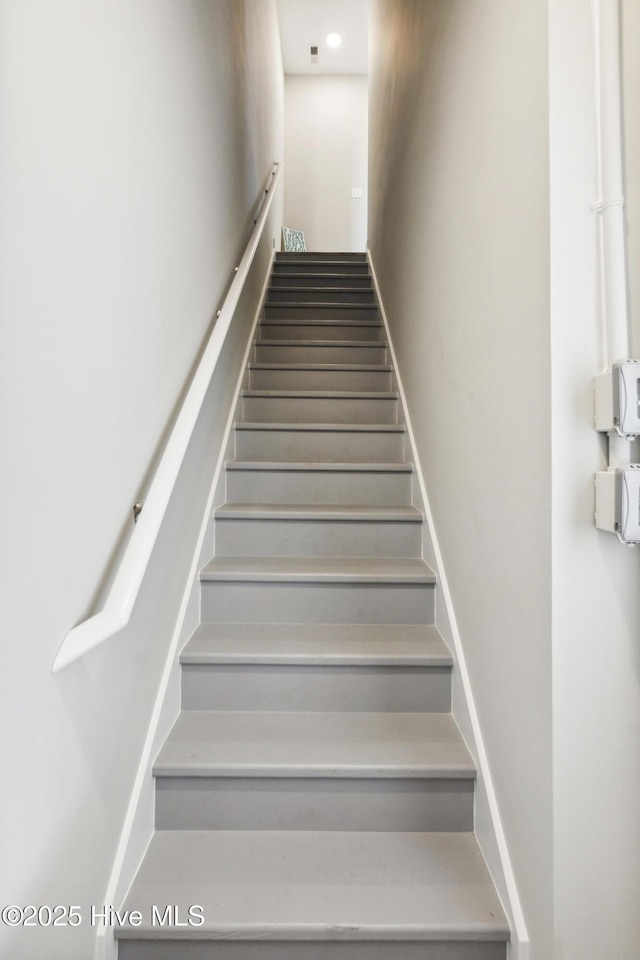 138 Sea Gull Ln, North Topsail Beach, NC 28460 - view of stairway