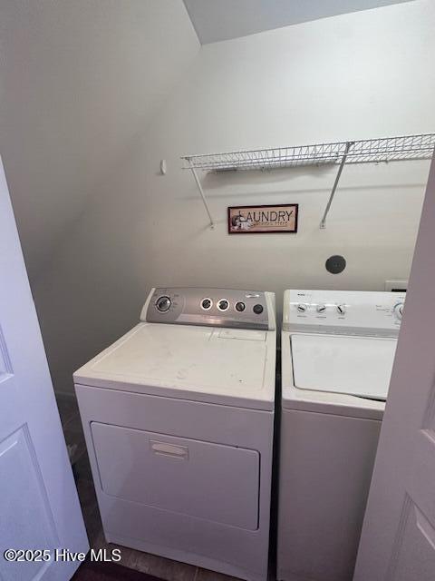 104 Lincoln Place Cir, Leland, NC 28451 - laundry area with washing machine and clothes dryer