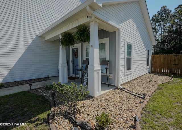 215 Chestwood Dr, Hubert, NC 28539 - entrance to property with covered porch