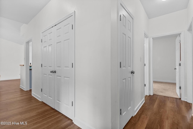 317 Inverness Dr, Hubert, NC 28539 - corridor featuring wood finished floors and baseboards