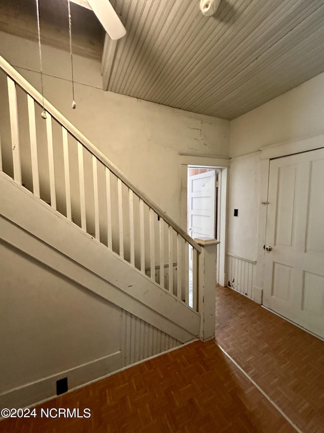 114 Rhodes Ave, Windsor, NC 27983 - view of staircase